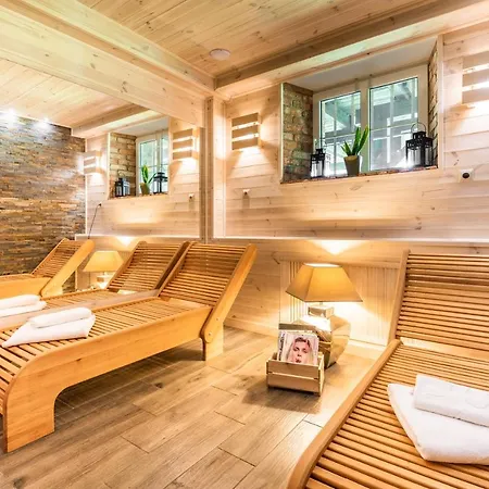 Palac Spichrz 住宿加早餐酒店 4*