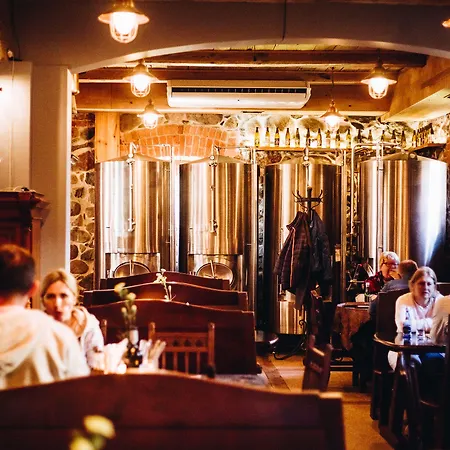 Palac Spichrz 住宿加早餐酒店 Borcz
