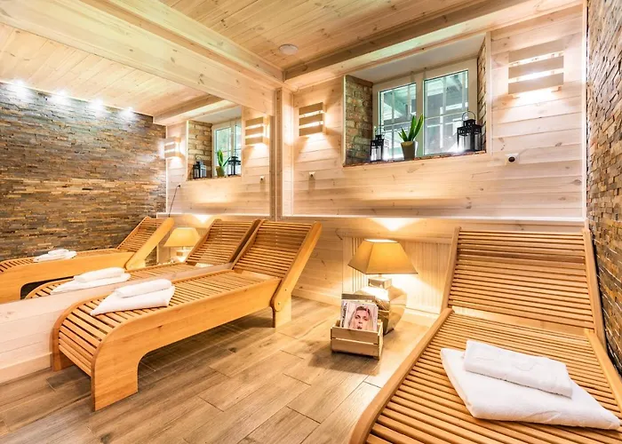 Palac Spichrz Bed and Breakfast 3*