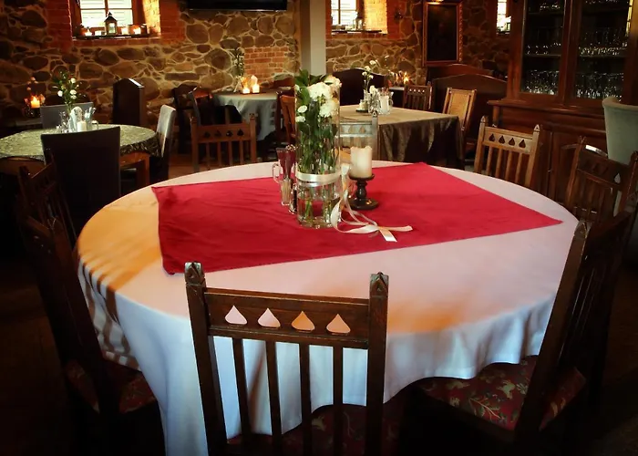 Palac Spichrz Bed and Breakfast 3*