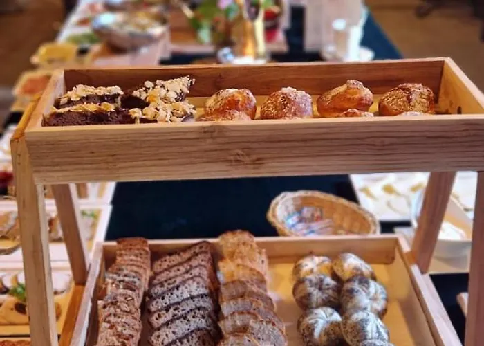 Palac Spichrz Bed and Breakfast