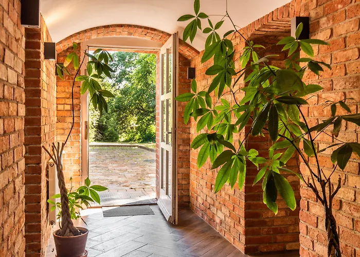 Palac Spichrz Bed and Breakfast 3*