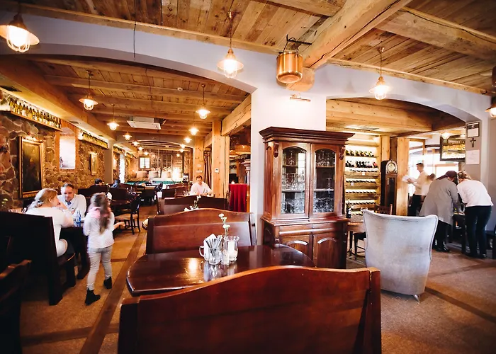 Palac Spichrz Bed and Breakfast Borcz